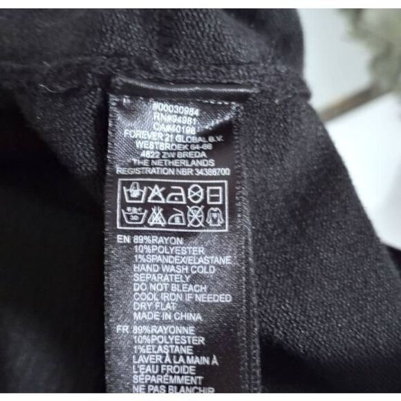 FOTEVER 21 XXI BLACK BODYCON STRAPLESS DRESS SZ.S EUC. - Picture 7 of 7